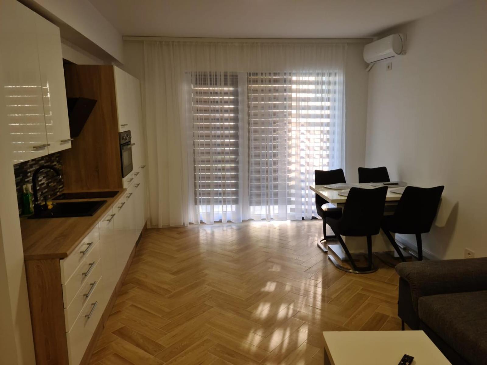 Apartament In Complex Rezidential In Oradea Leilighet Eksteriør bilde